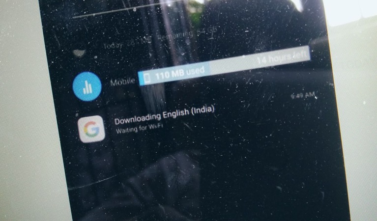 Android Pe ‘Downloading’ Notification Kaise Hatayein — Language Pack Fix 2026