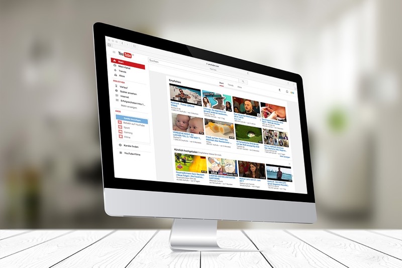 YouTube Video Laptop Par Background Mein Kaise Chalayein — 5 Easy Methods 2026