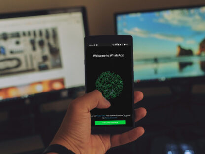 WhatsApp Fingerprint Lock Kaise Enable Karein — Android aur iPhone Guide